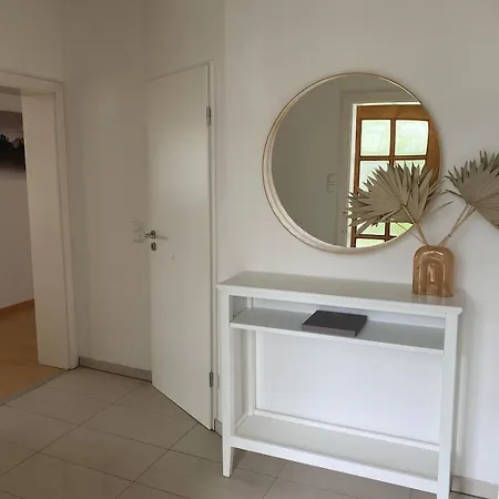 Sharon's Oasis Апартаменты *